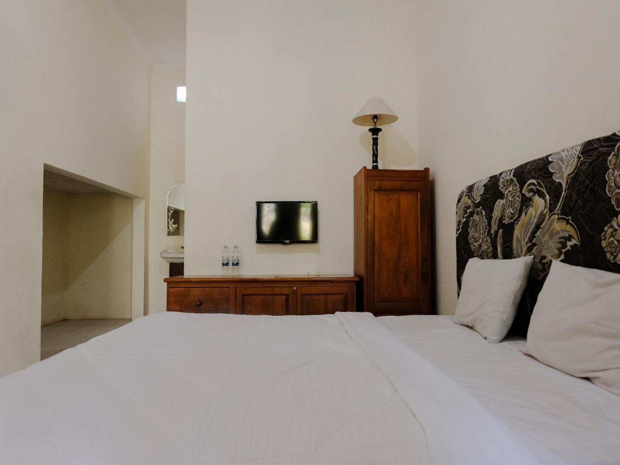 Hotel Mahkota Plengkung By Ecommerceloka Banyuwangi  Pokoj fotografie