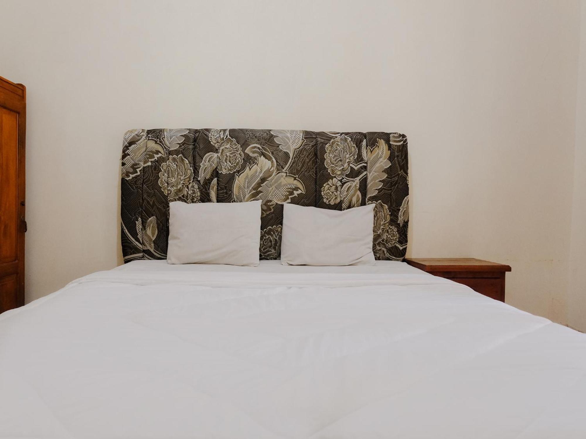 Hotel Mahkota Plengkung By Ecommerceloka Banyuwangi  Pokoj fotografie
