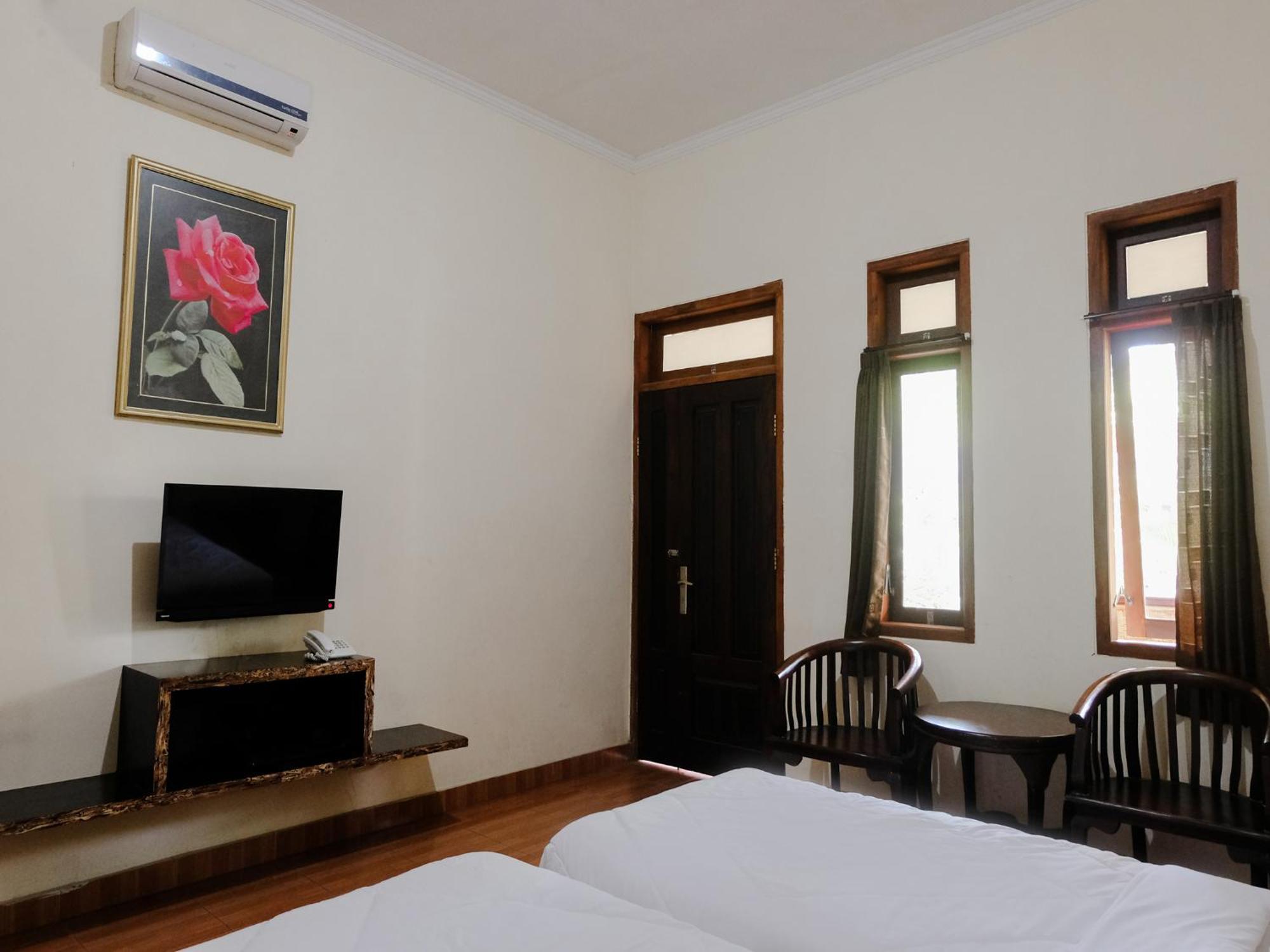 Hotel Mahkota Plengkung By Ecommerceloka Banyuwangi  Pokoj fotografie